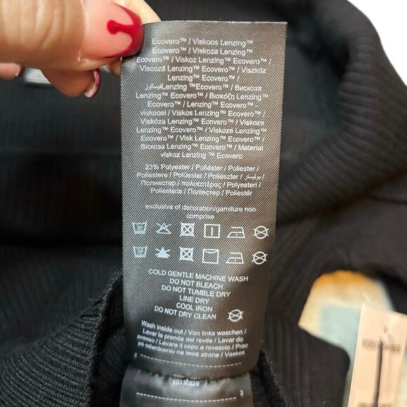 Vero Moda Black Off Shoulder Ribbed Pullover Top L NWT - Picture 9 of 9